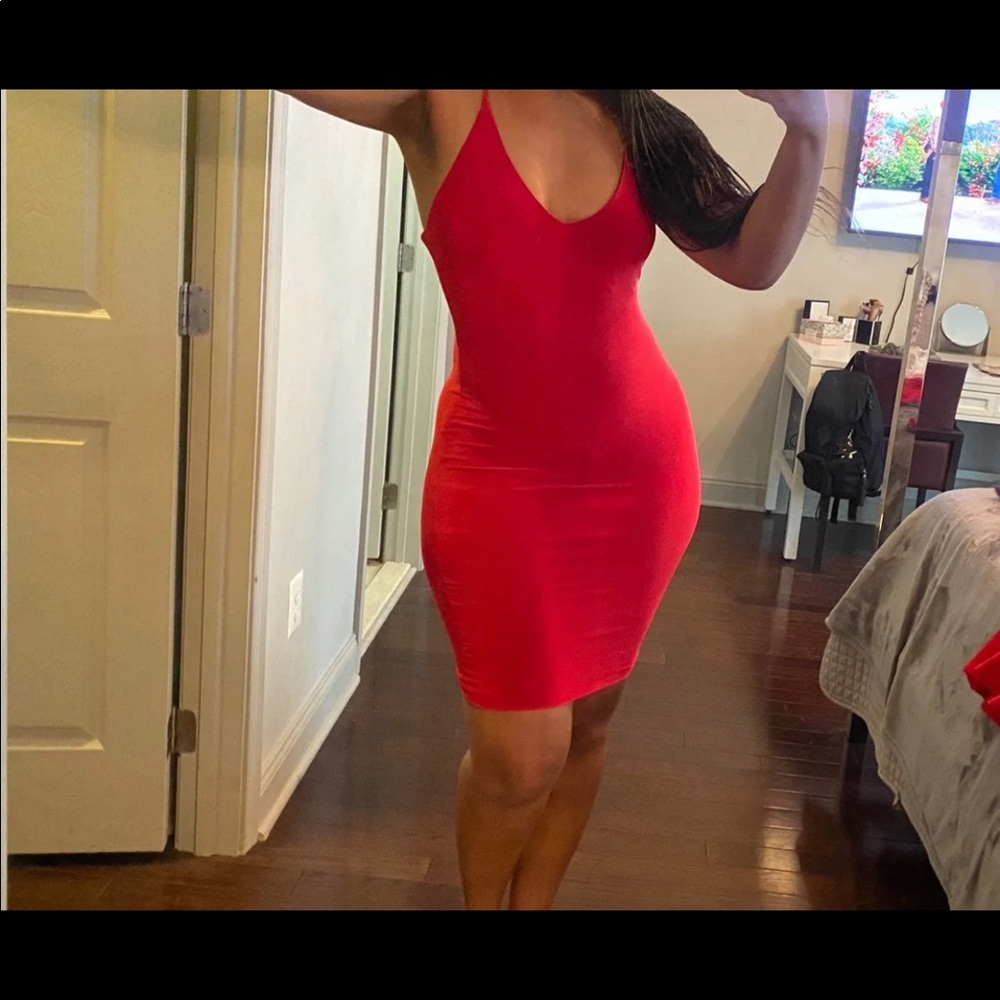 Red Body con dress